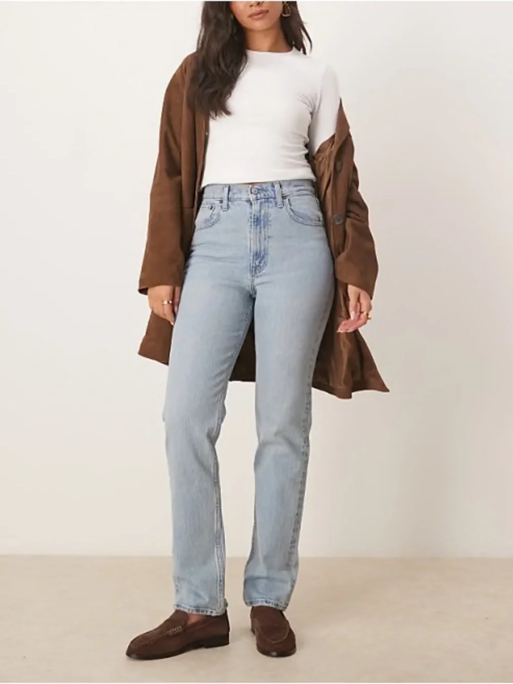 Abercrombie Ultra High-Rise 90s Straight Light Wash Jeans -Curve Love - Picture 2 of 6